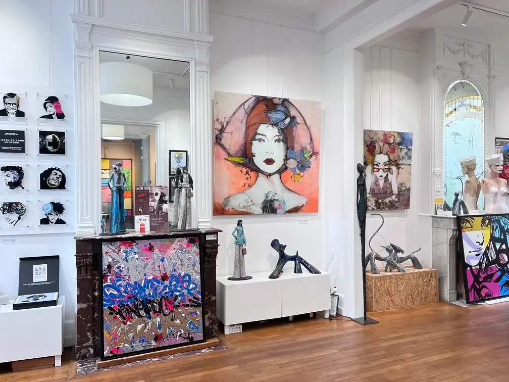 Intérieur de la Galerie Blix Art à Lille · 9 Rue Bartholomé Masurel